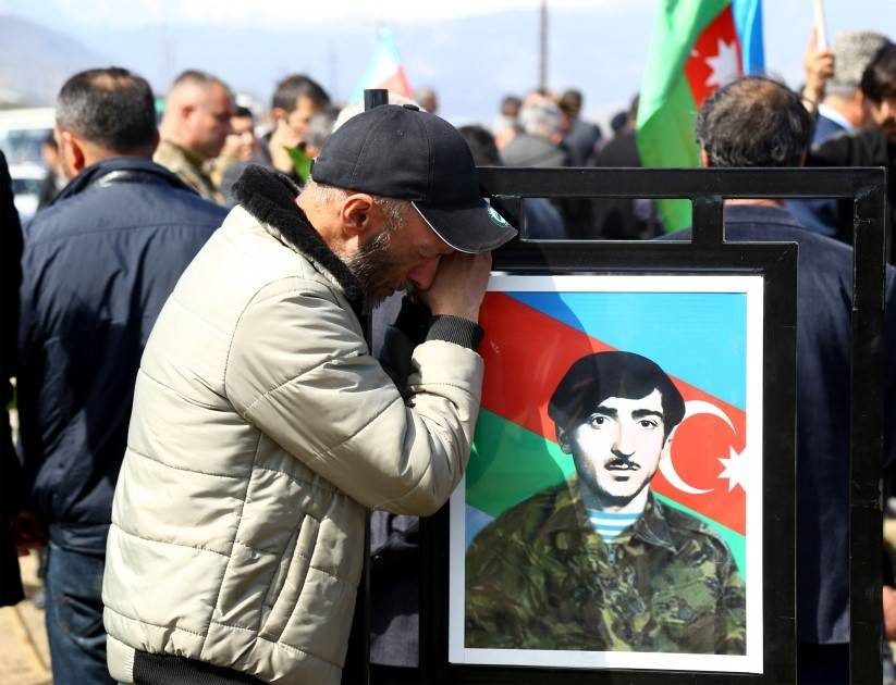 Hocalı katliamının yedi kurbanının kalıntısı Hocalı'da defnedildi - Resim: 6